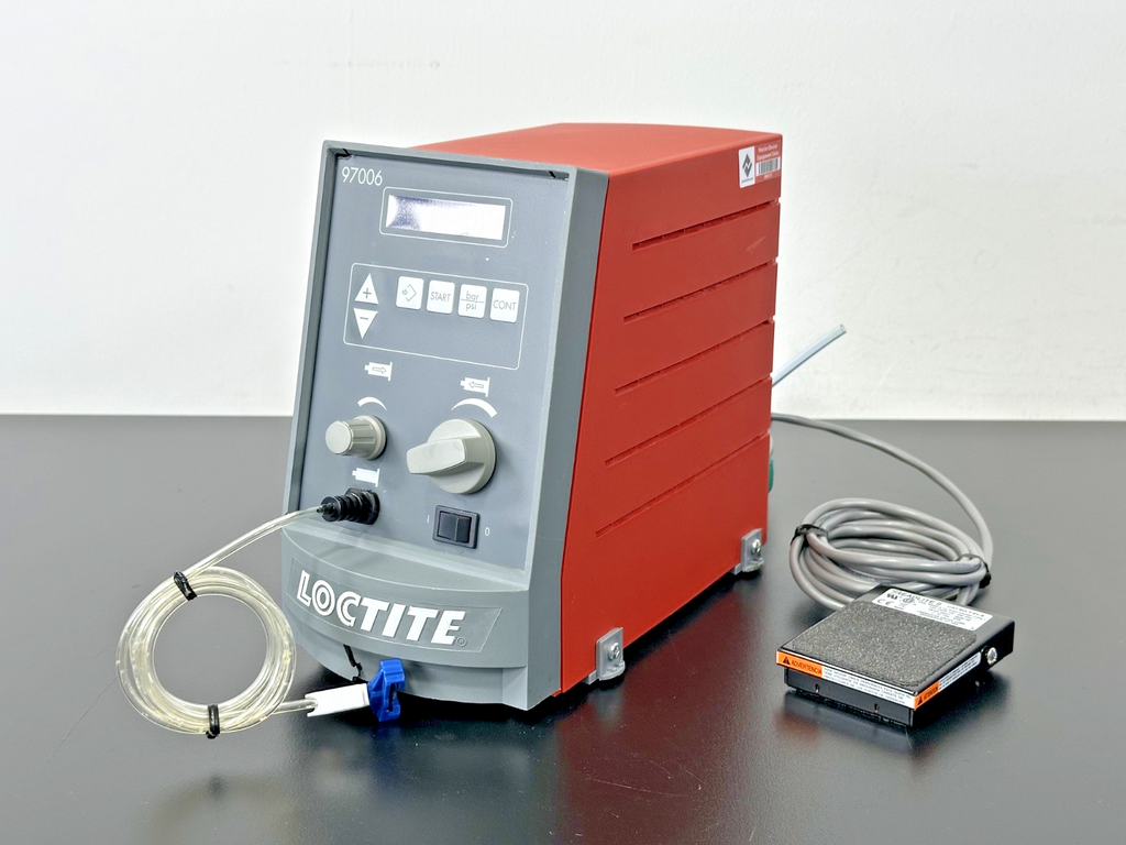 Loctite 97006 Digital Precision Syringe Dispenser w/ Foot Pedal Has Cracks0