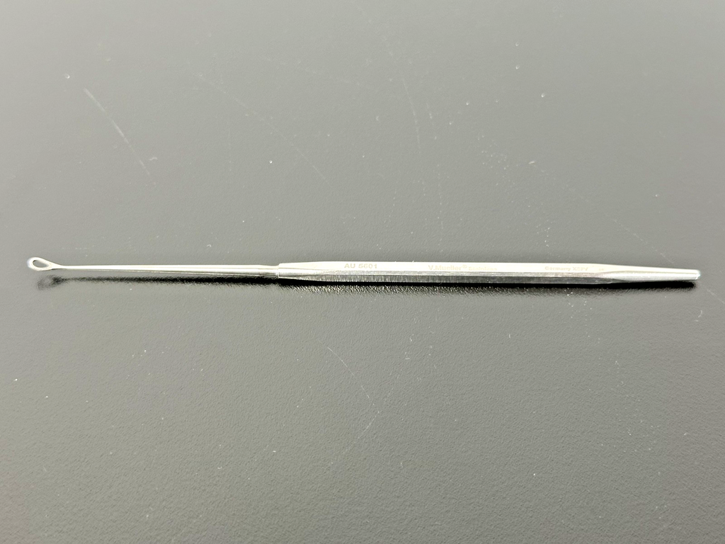 V. Mueller AU5601 Freimuth Serrated Oval Loop Curette 6.25in0