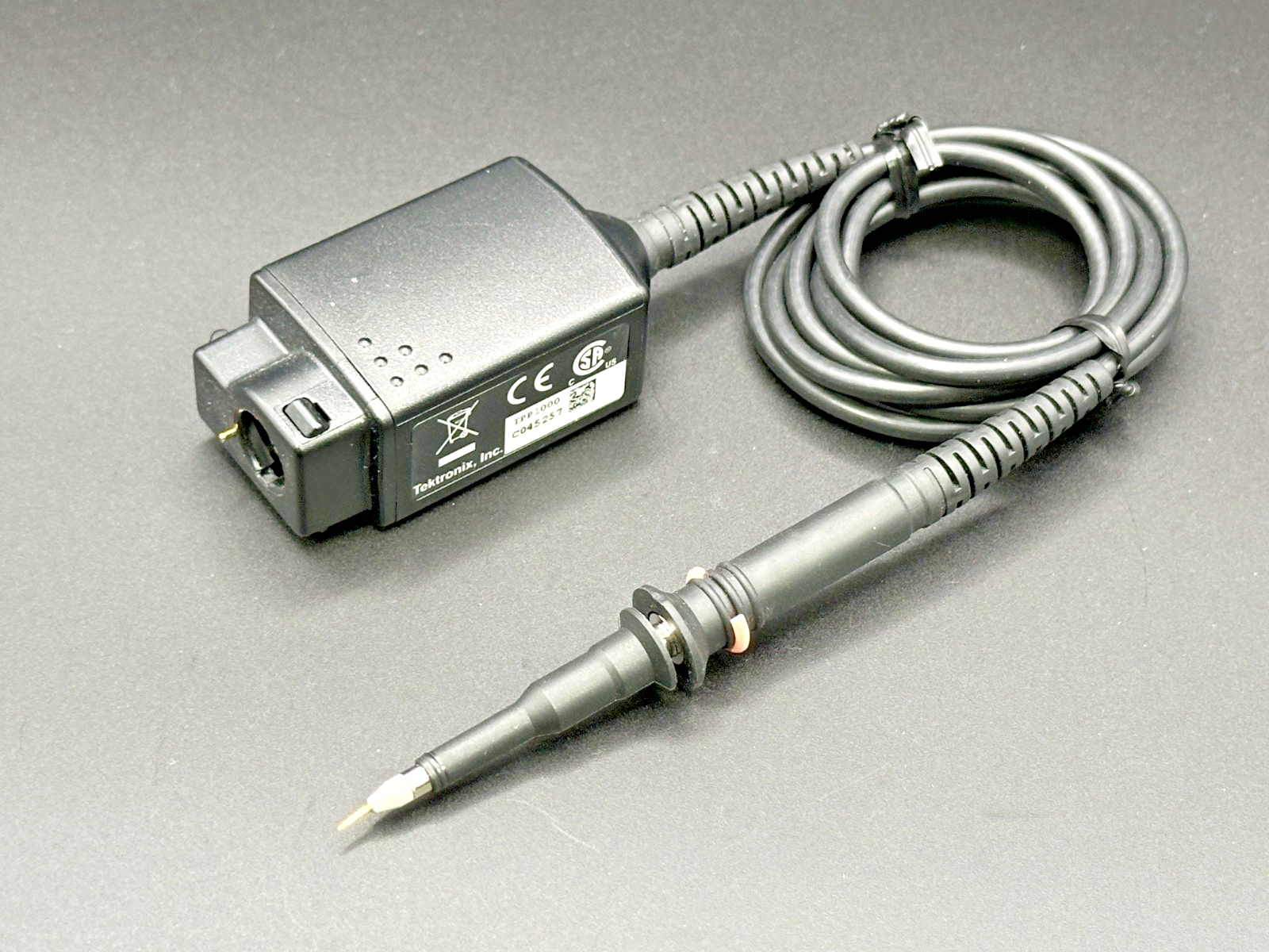 Tektronix TPP1000 1GHz 10X Passive Oscilloscope Probe 300V CAT II1