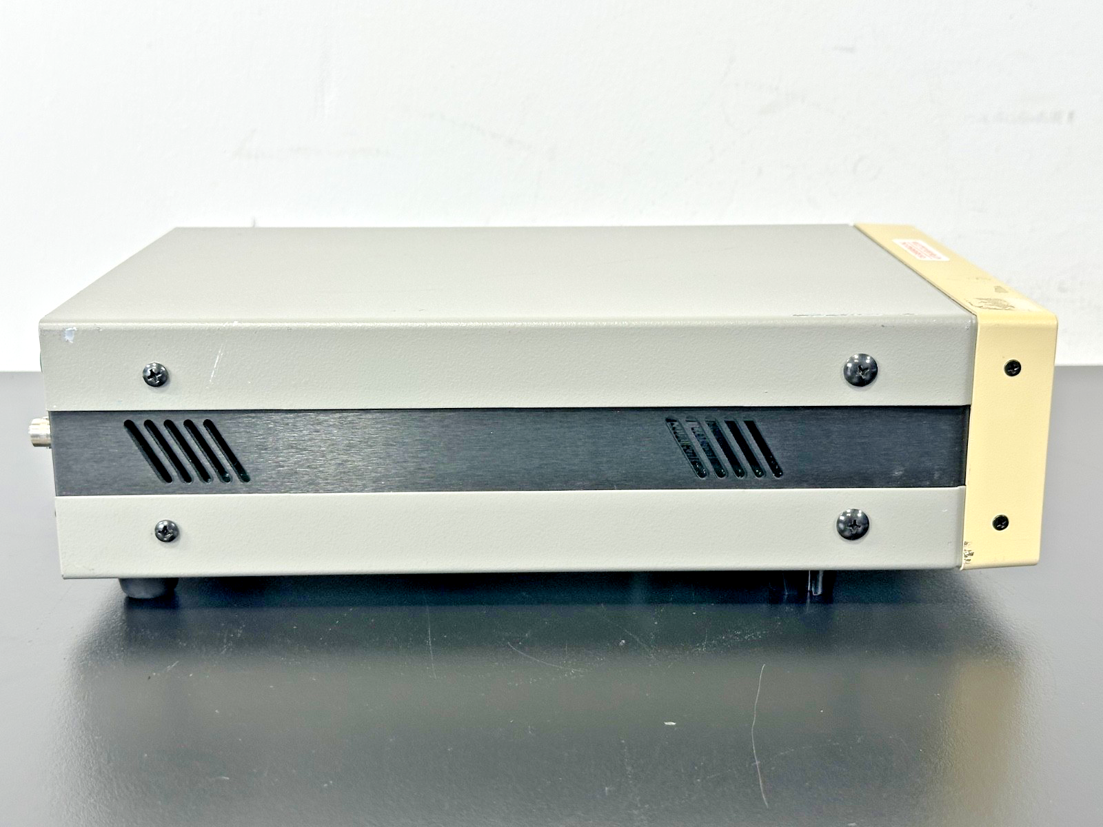 Stanford Research Systems SR570 Low Noise Current Preamplifier DC 1MHz Working4