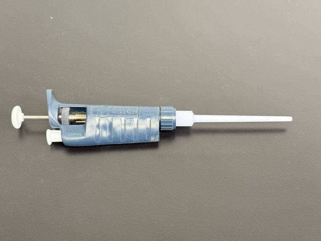 Gilson Pipetman P100 Single Channel Pipette 10 100 uL0