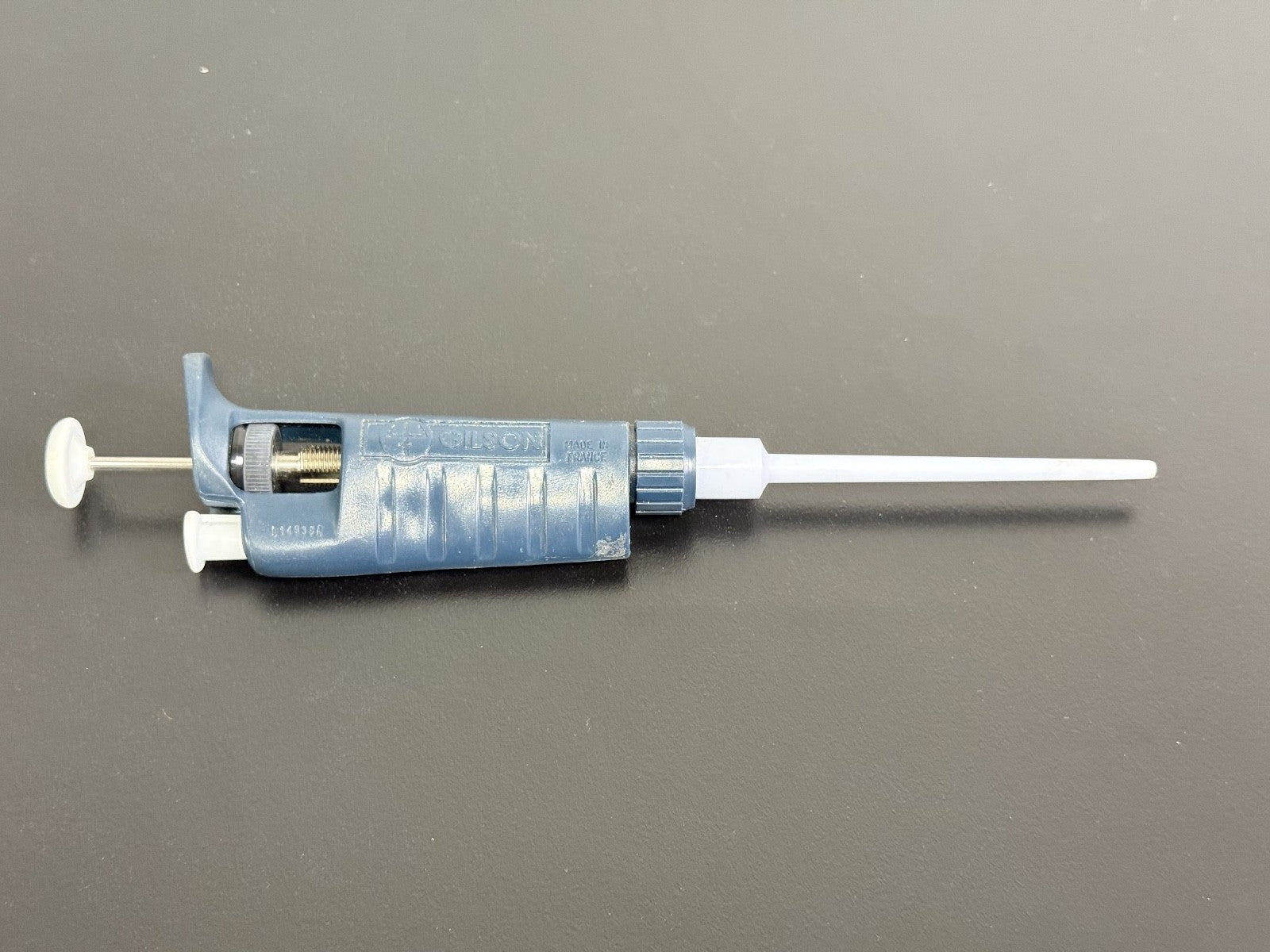 Gilson Pipetman P100 Single Channel Pipette 10 100 uL0