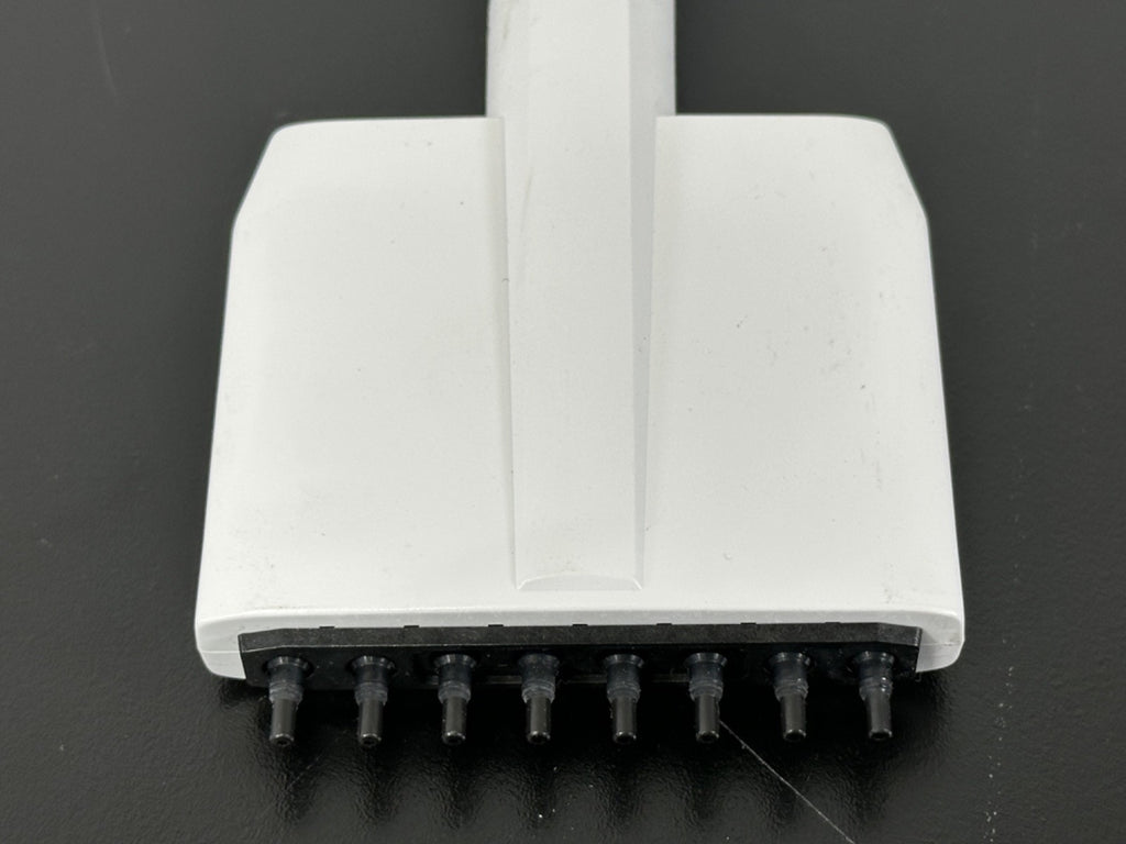 Biohit ePET Electronic Multichannel Pipette 0.2–10 µL w/ AC Adapter3