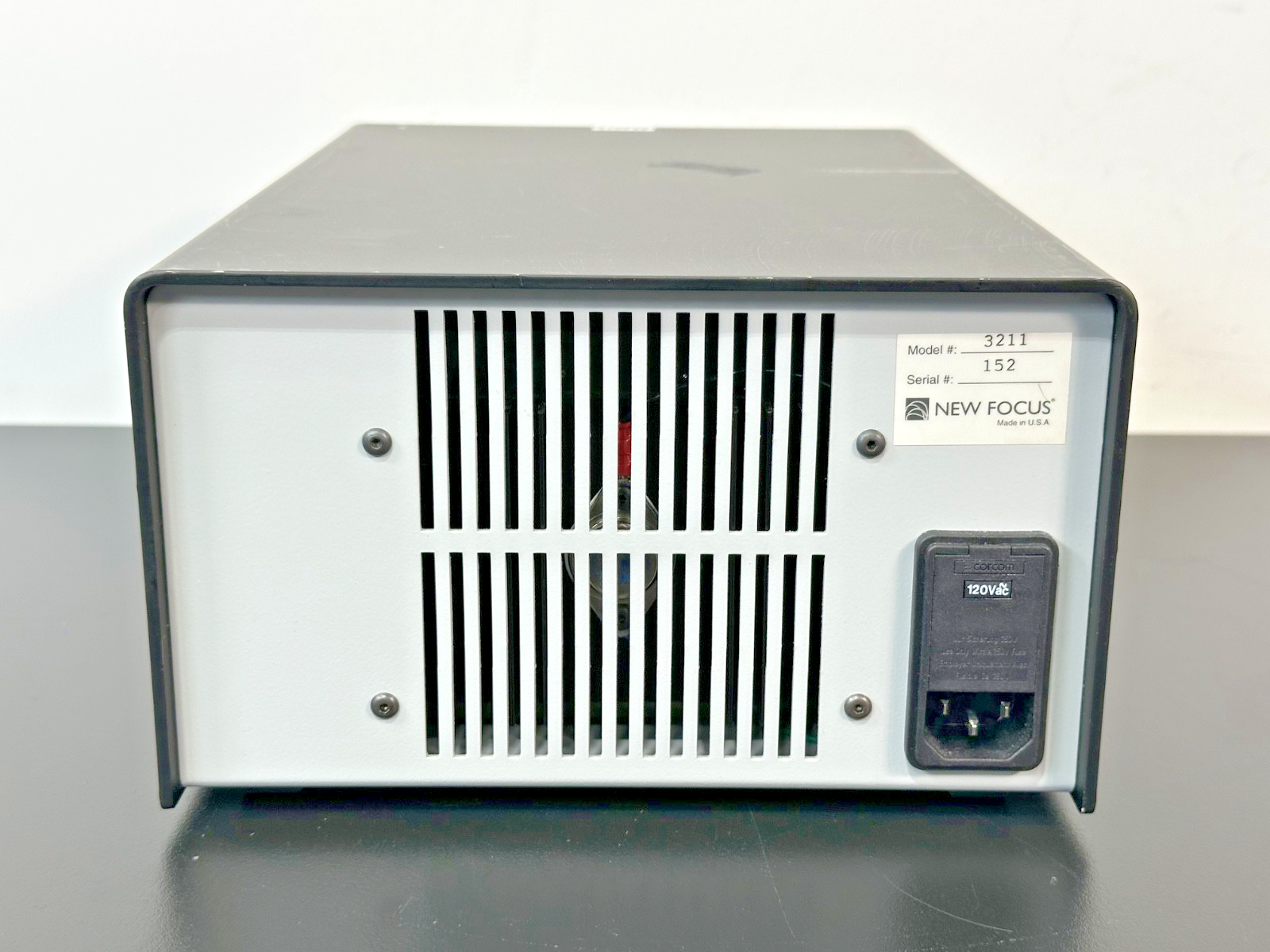 New Focus 3211 High Voltage Amplifier ±200V Broadband Modulator Driver Working3