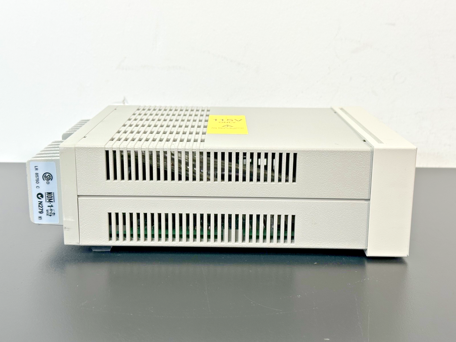 Agilent E3630A Triple Output DC Power Supply 0 6V 2.5A ±20V 0.5A Tested Working2