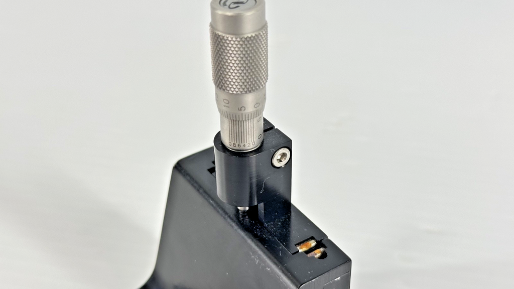 Newport M 460A Series Linear Translation Stage w/ SM 13 Micrometer4