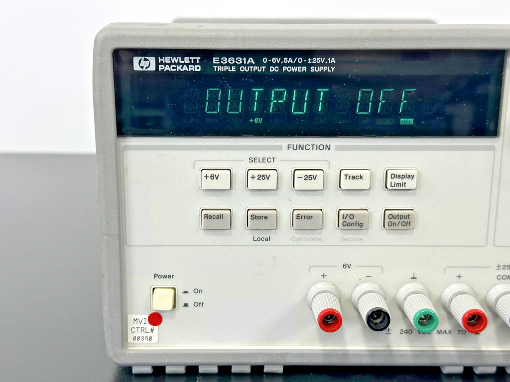 HP E3631A Triple Output DC Power Supply 6V 5A ±25V 1A Powers On Working1