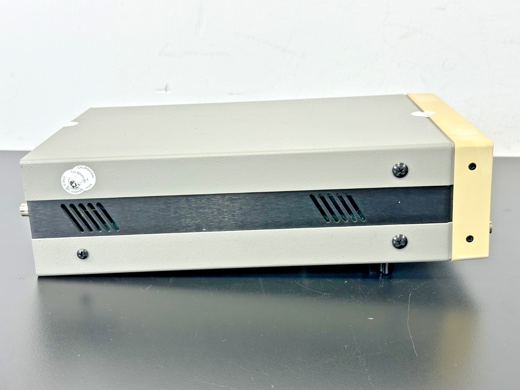 Stanford Research Systems SR560 Low Noise Voltage Preamplifier4