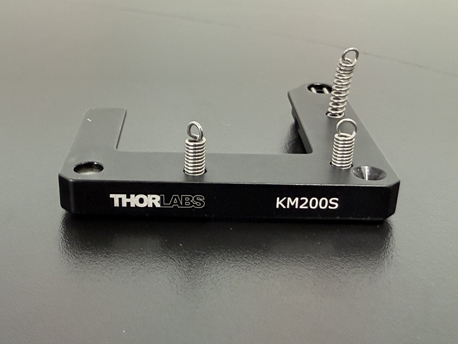 THORLABS KM200S Kinematic Mount1