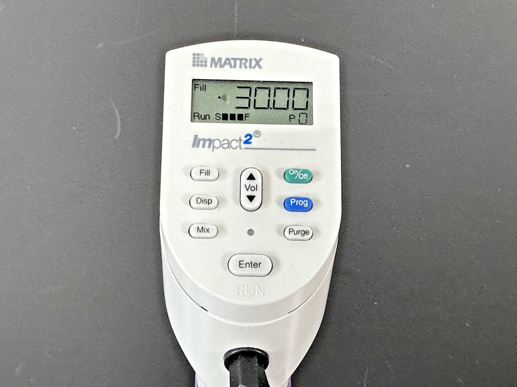 Matrix Impact2 2060 16 Channel 1 30uL Electronic Pipette w/ Charger Powers On2