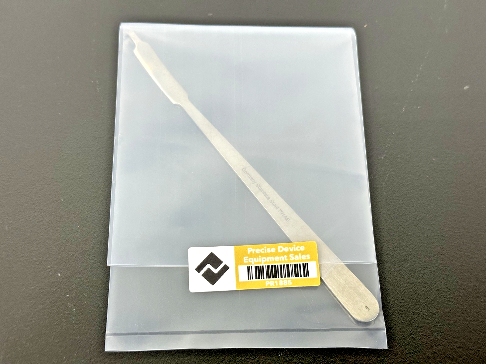 OsteoMed 320 1021 8mm Hohmann Retractor Stainless Steel Instrument3