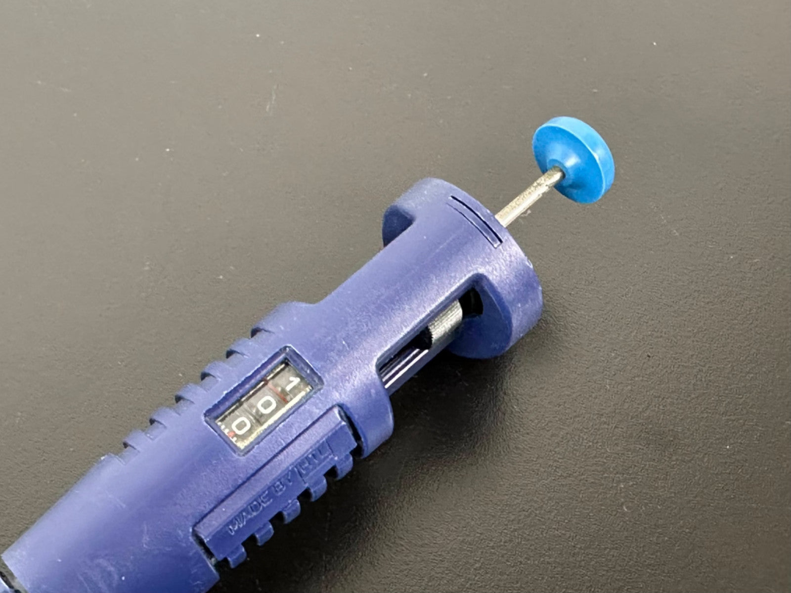 Gilson PIPETMAN P10 Adjustable Micropipette 1 10µL Lab Pipette For Parts Repair3