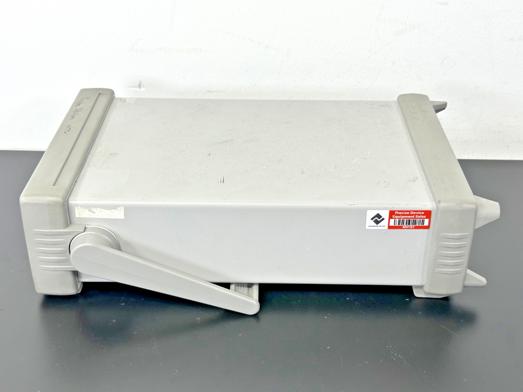 HP 33120A 15MHz Function Arbitrary Waveform Generator Option 001 Powers  Working5
