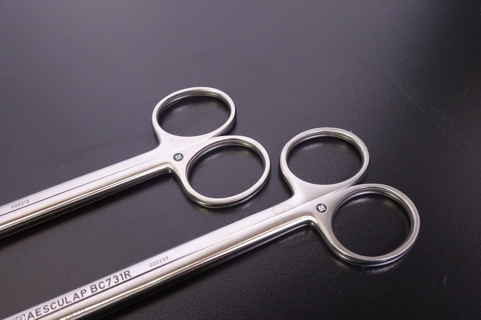 x2) Aesculap BC721R Surgical Scissors1