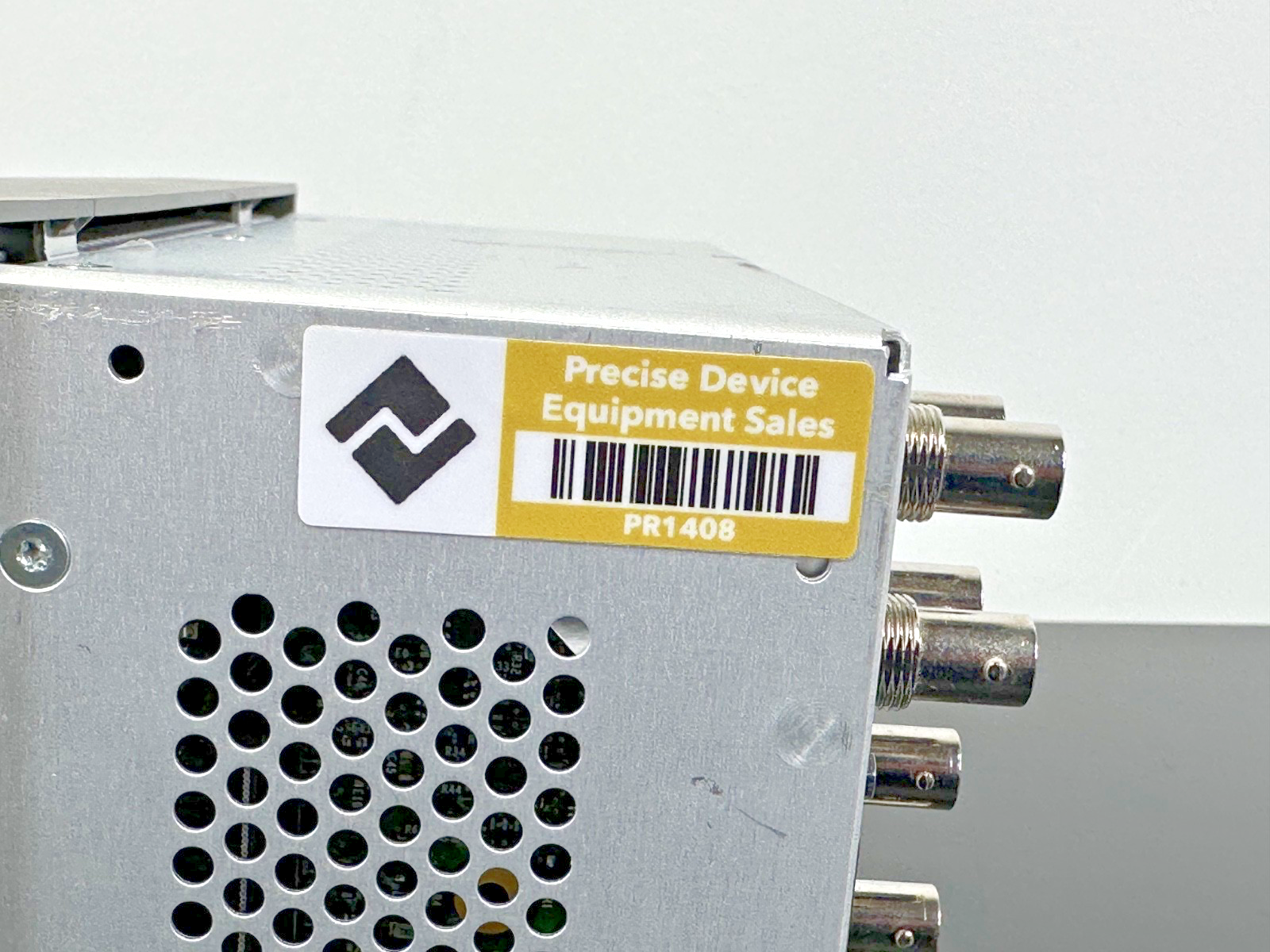 Tektronix WFM 5000 Waveform Monitor SDI Video Audio Analyzer WFM50004
