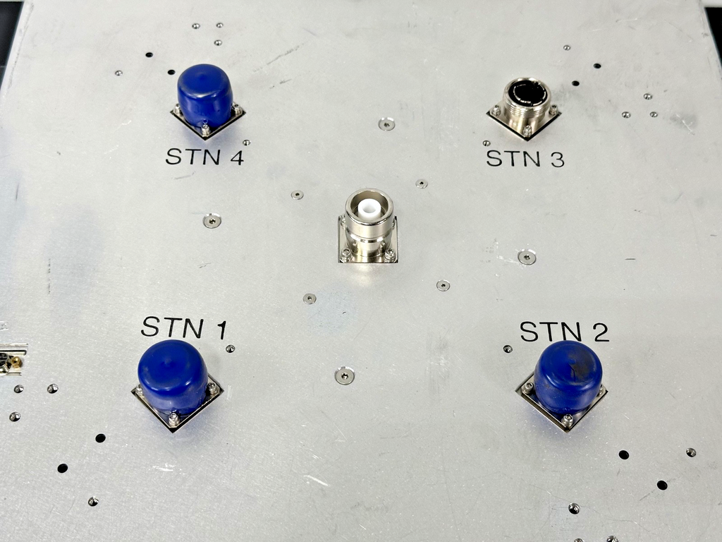 Unbranded 224298 004 Rev C 4 Station RF Equipment Module  For Parts1