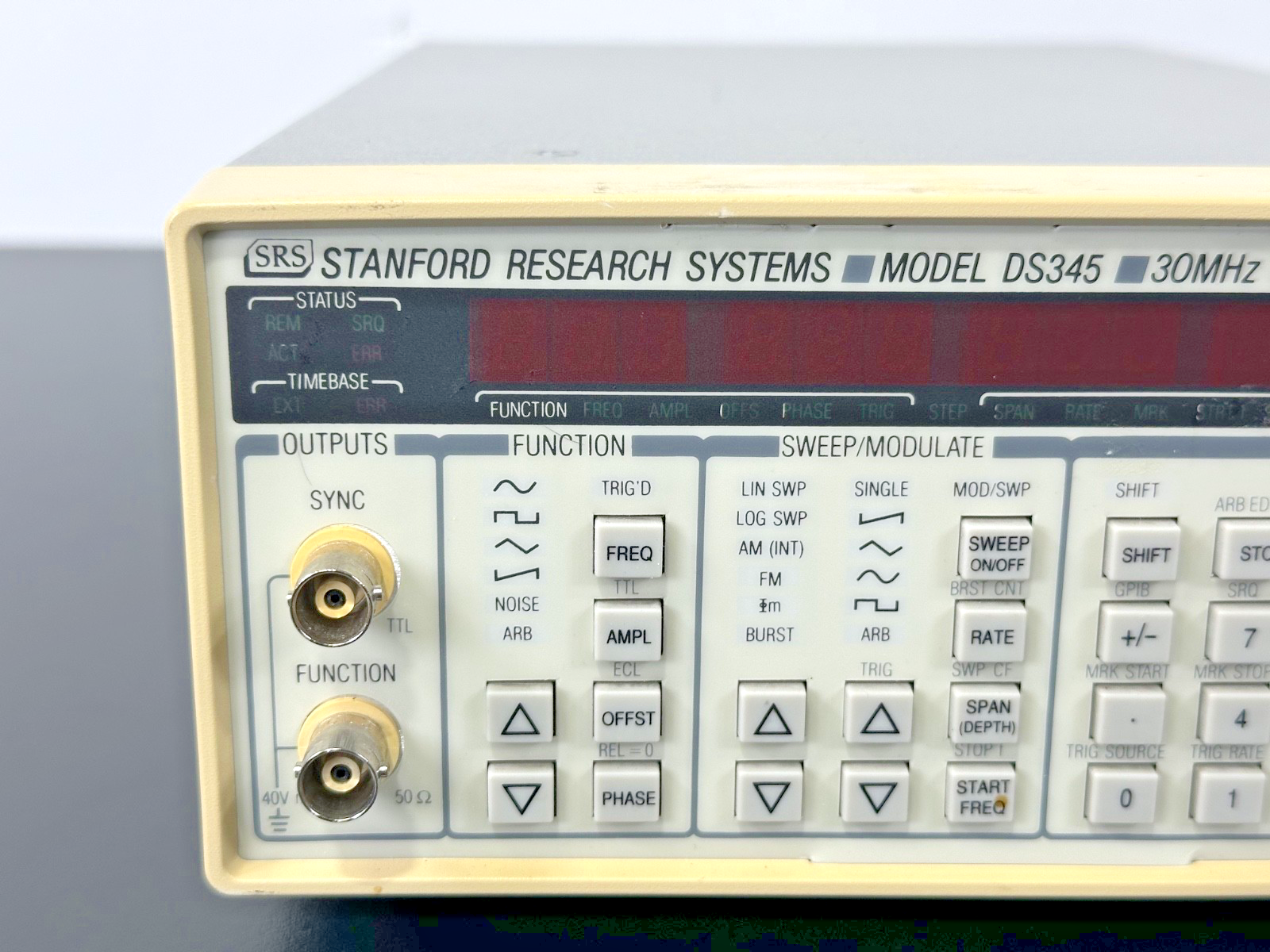Stanford Research Systems DS345 30MHz Synthesized Function Generator For Parts1