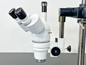 Trinocular Stereo Zoom Microscope 10X/22 Eyepieces with Boom Stand Used Untested2