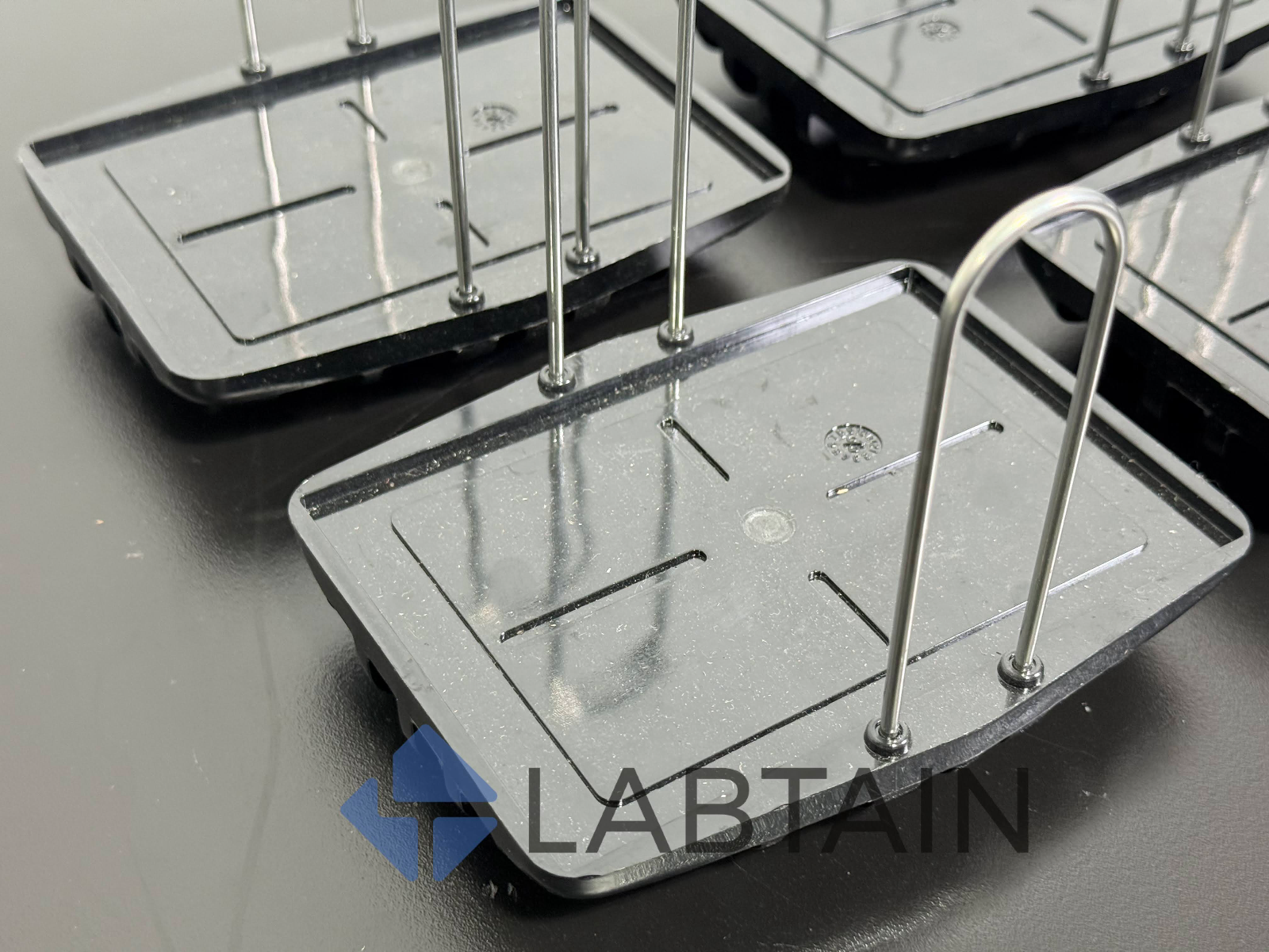 x4) Eppendord centrifuge plate carriers Bucket Inserts2