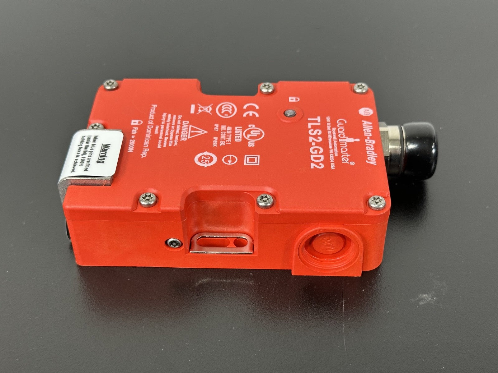 Allen Bradley Guardmaster TLS2 GD2 440G T27239 Safety Interlock Switch3