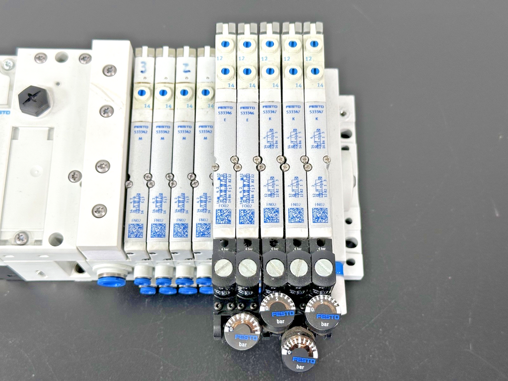 Festo CPX FB38 552046 Pneumatic Valve Terminal Assembly 533342 533347 Used2