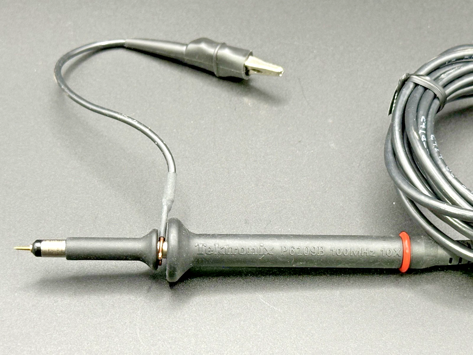 Tektronix P6109B 100MHz 10X Passive Oscilloscope Voltage Probe1