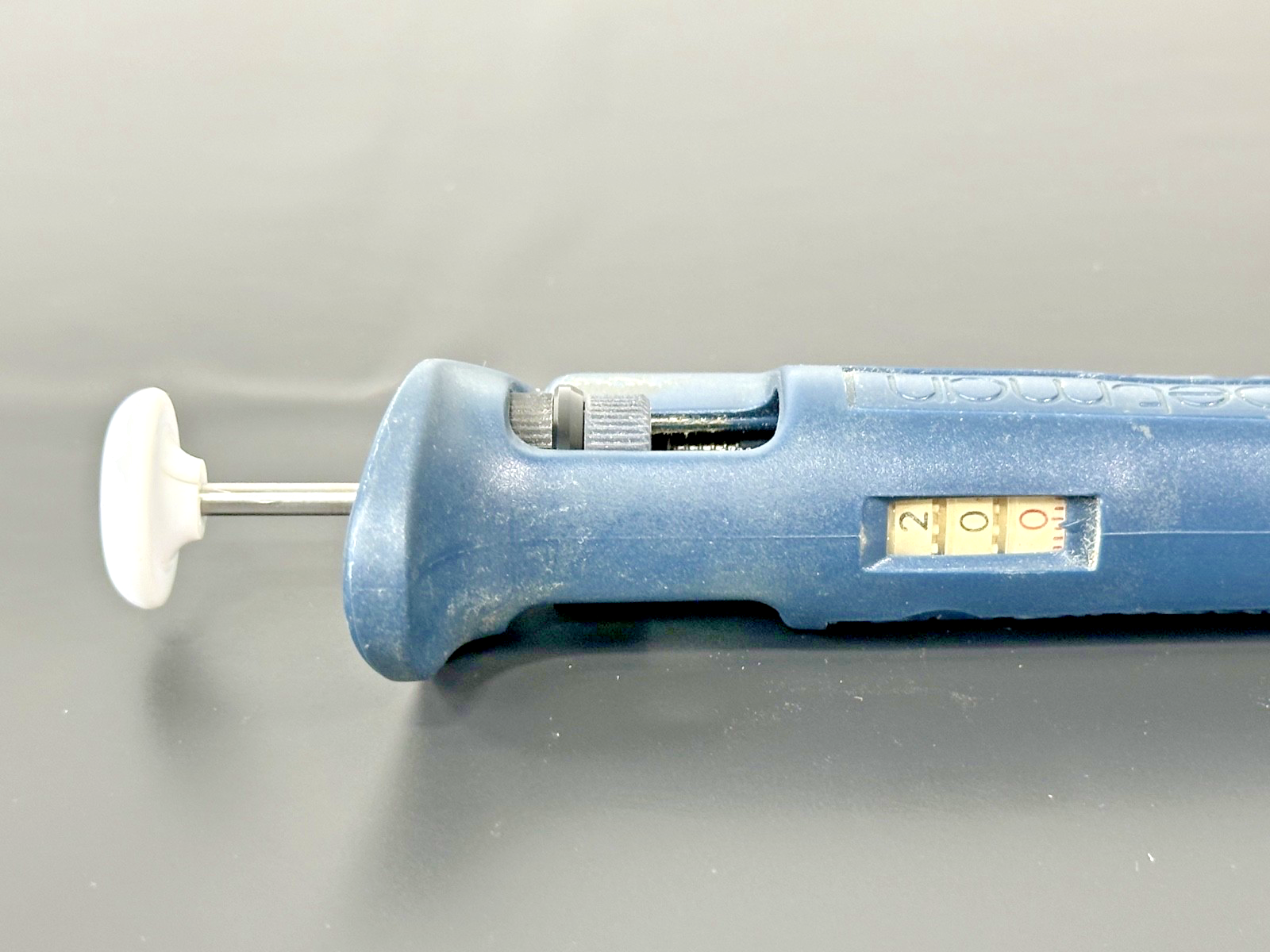 Gilson P20 Adjustable Micropipette 2 20µL Single Channel Pipettor3