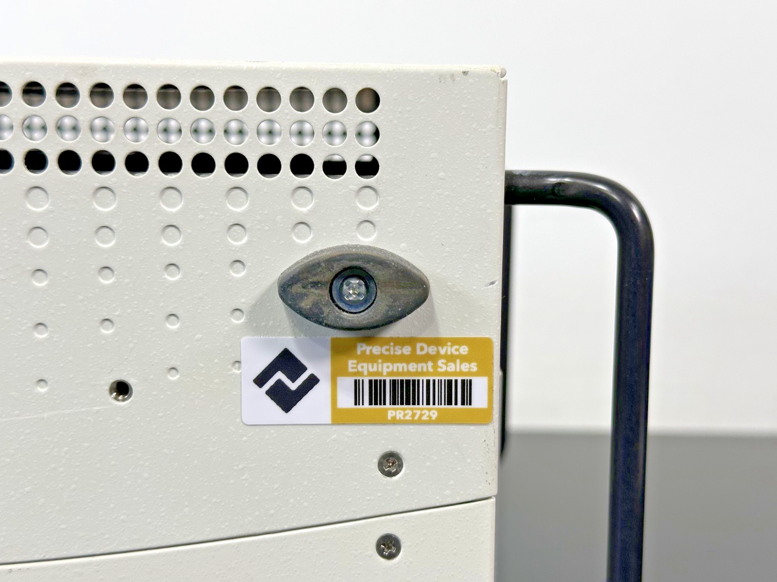 National Instruments NI PXI 1042 8 Slot 3U PXI Chassis 188129D 01 Used Powers On5
