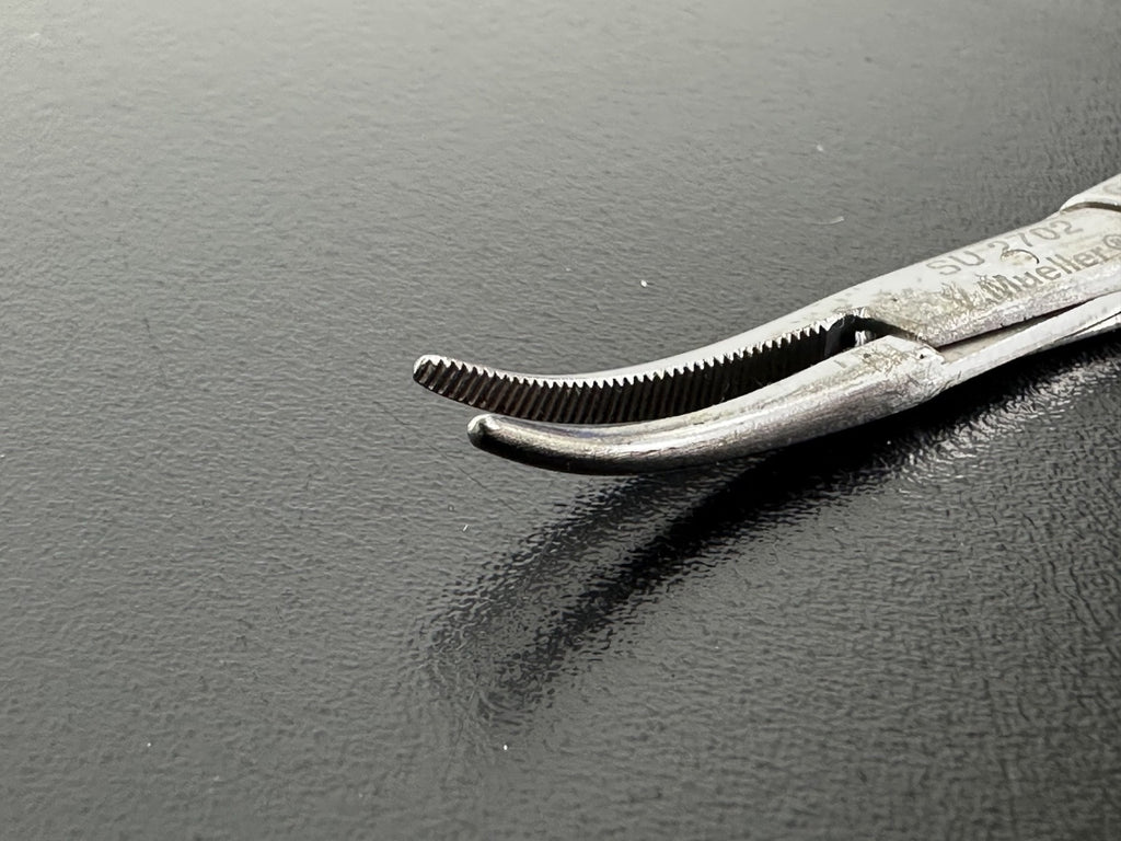 V. Mueller SU2702 Curved Kelly Hemostat Forceps German Stainless2