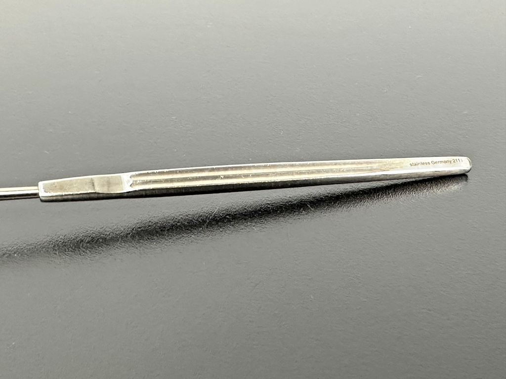 Aesculap MA146R Lempert Elevator Slight Angled 3mm 172mm Germany3