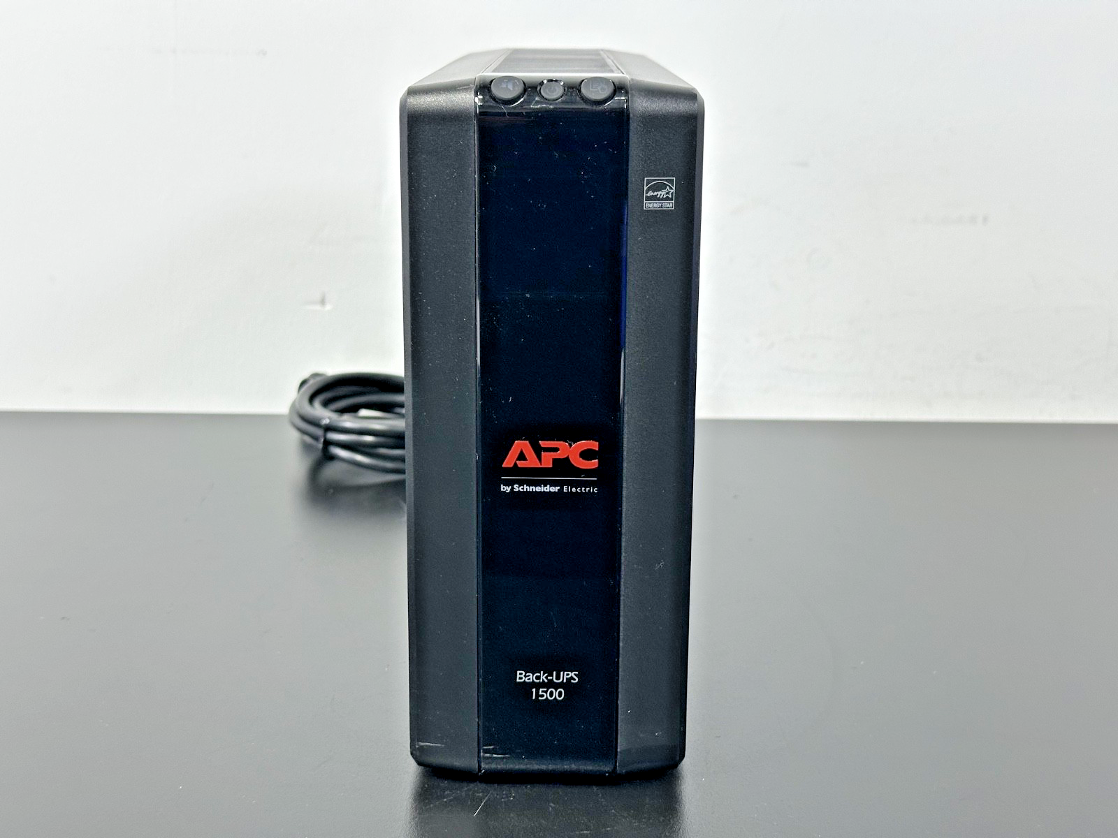 APC BR1500G Back UPS Pro 1500VA 865W Battery Backup UPS 10 Outlet LCD Powers On1
