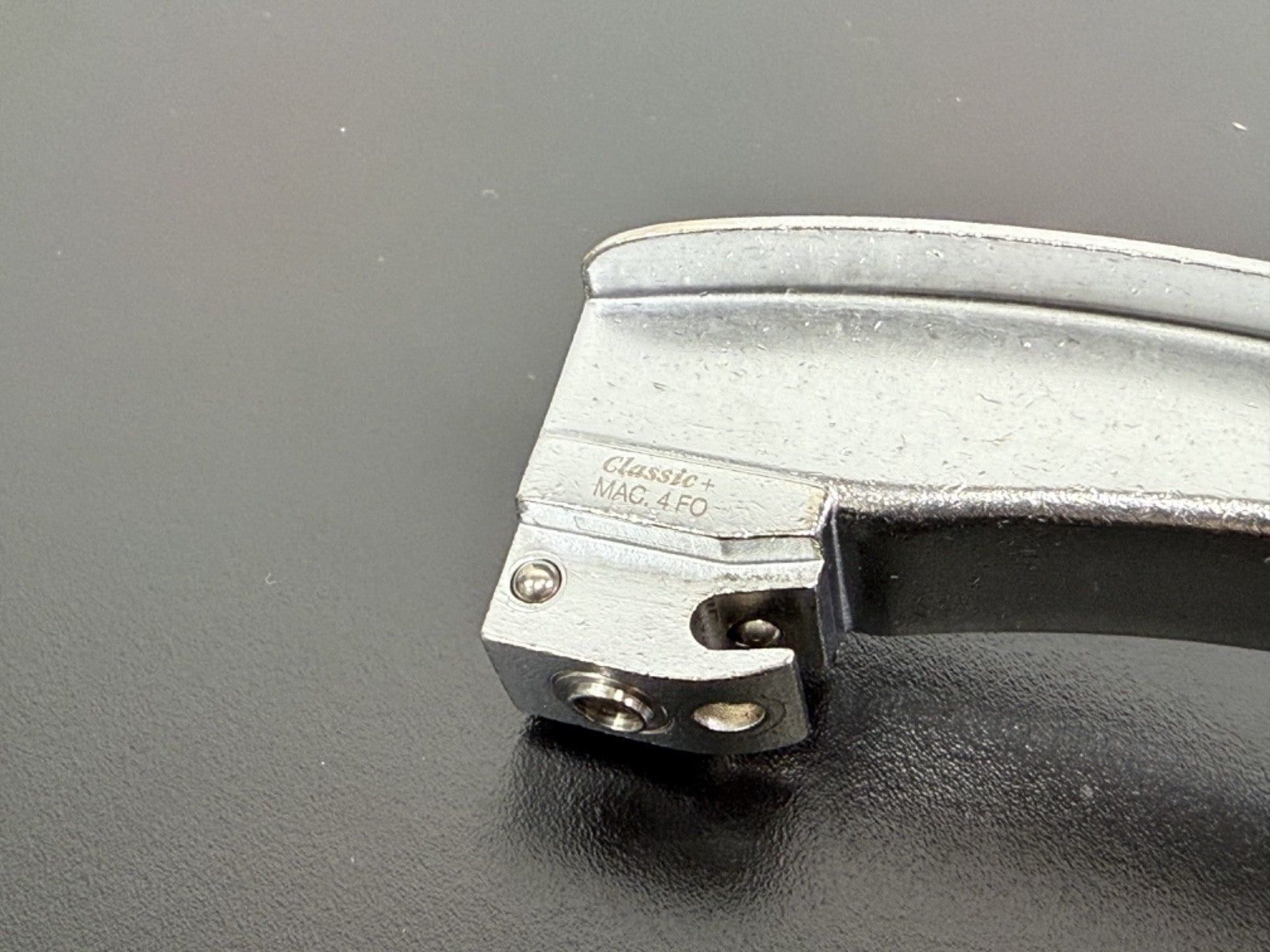 Heine Classic+ MAC 4 FO Laryngoscope Blade – Stainless Steel, Germany2