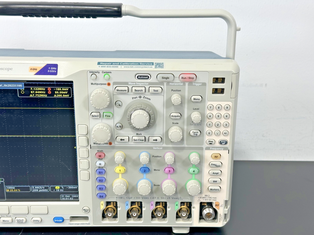 Tektronix MDO4104B 6 Mixed Domain Oscilloscope 1GHz 5GS/s 6GHz Spectrum Working3