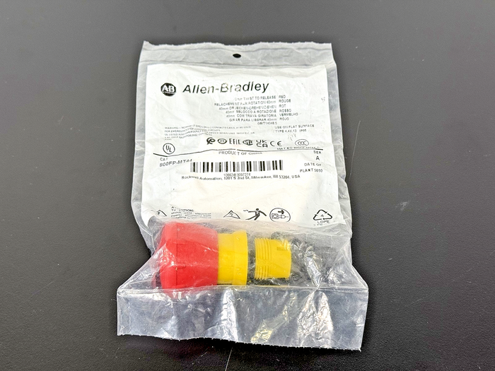 Allen Bradley 800FP MT44 40mm Twist to Release Emergency Stop Operator New