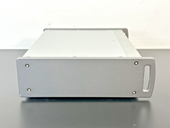 TEAC UD 501 Hi Res USB DAC DSD Headphone Amplifier Silver Working4