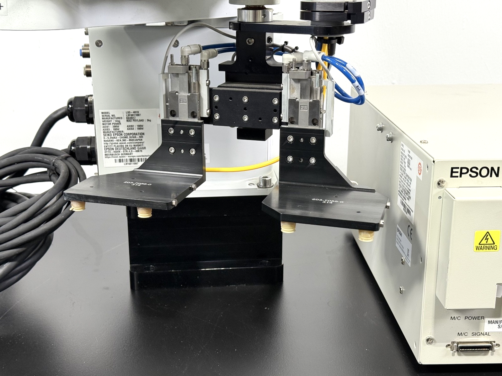 Seiko Epson LS3 401S 4 Axis SCARA Robot w/ RC90 Controller 200–240VAC3