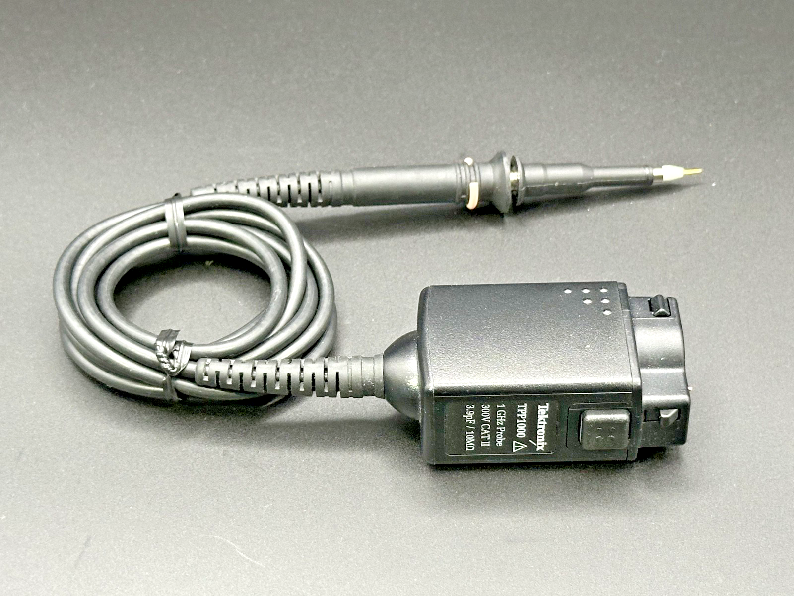 Tektronix TPP1000 1GHz 10X Passive Oscilloscope Probe 300V CAT II0
