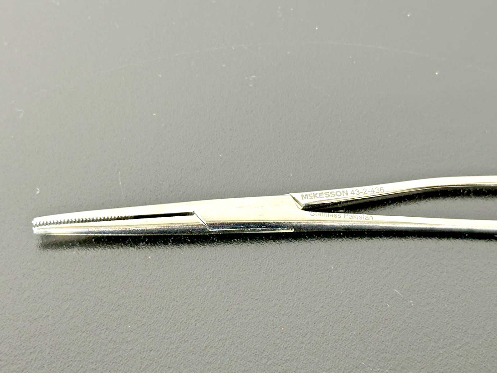 McKesson 43 2 436 Kelly Straight Locking Forceps 5.5" Stainless Steel2