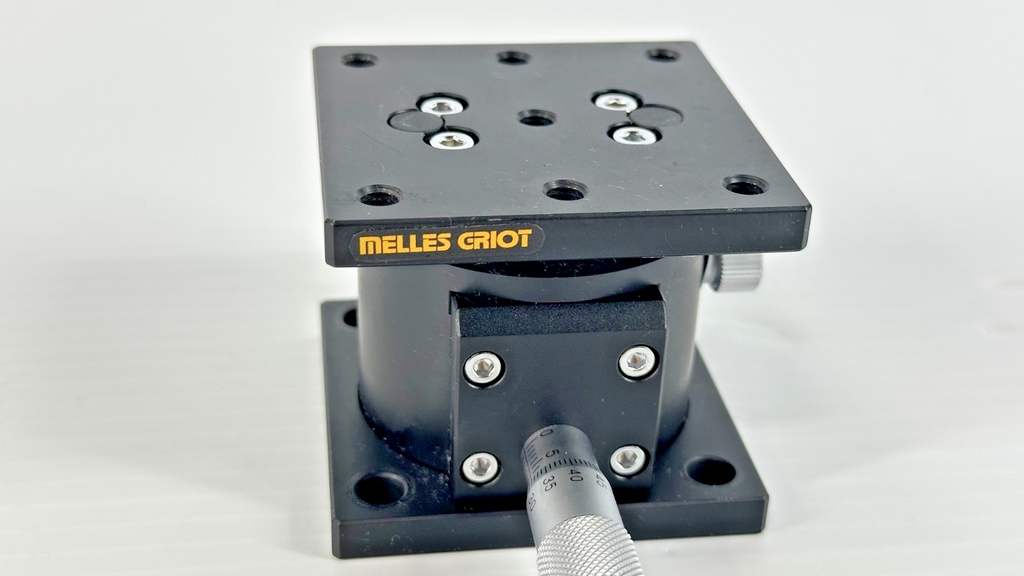 Melles Griot Manual Two Axis Tip Tilt Precision Positioning Stage5