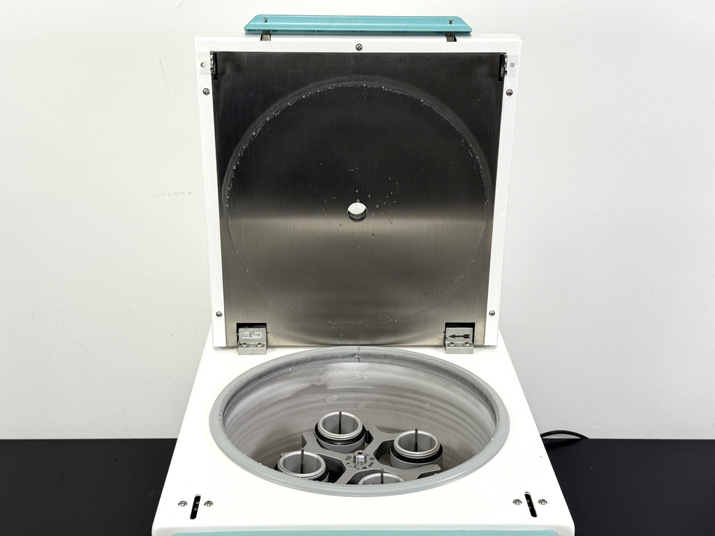 Hettich Universal 32R Refrigerated Centrifuge with 4000rpm Rotor Lab5