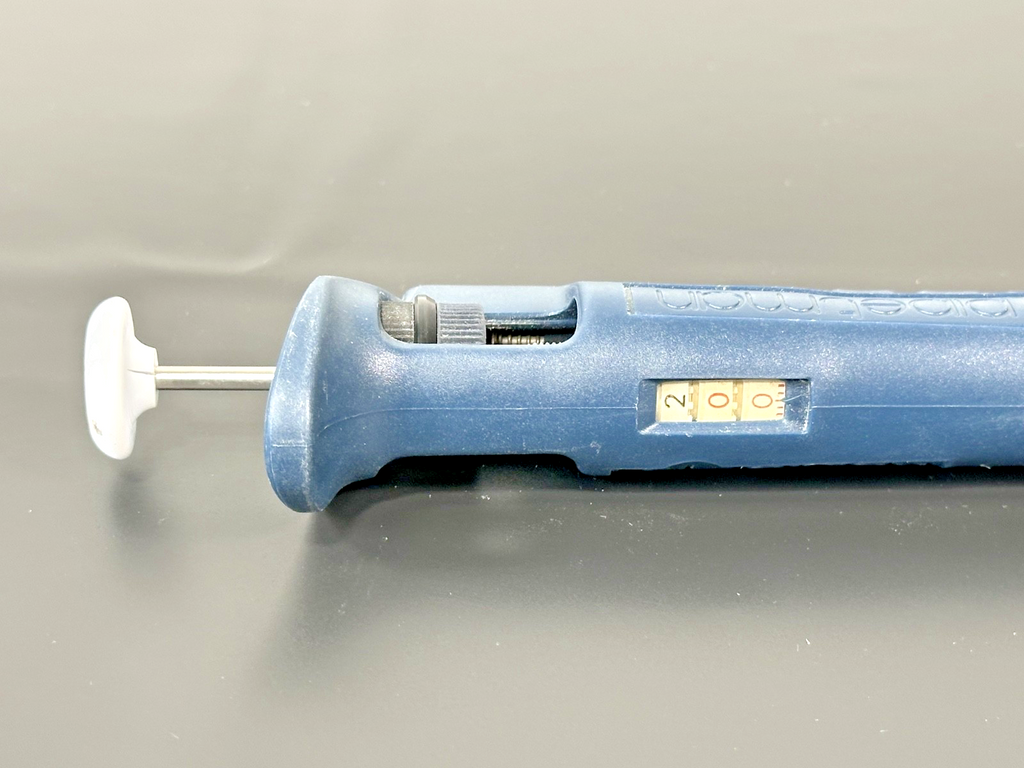 Gilson P2 Adjustable Micropipette 0.2 2µL Single Channel Pipettor3