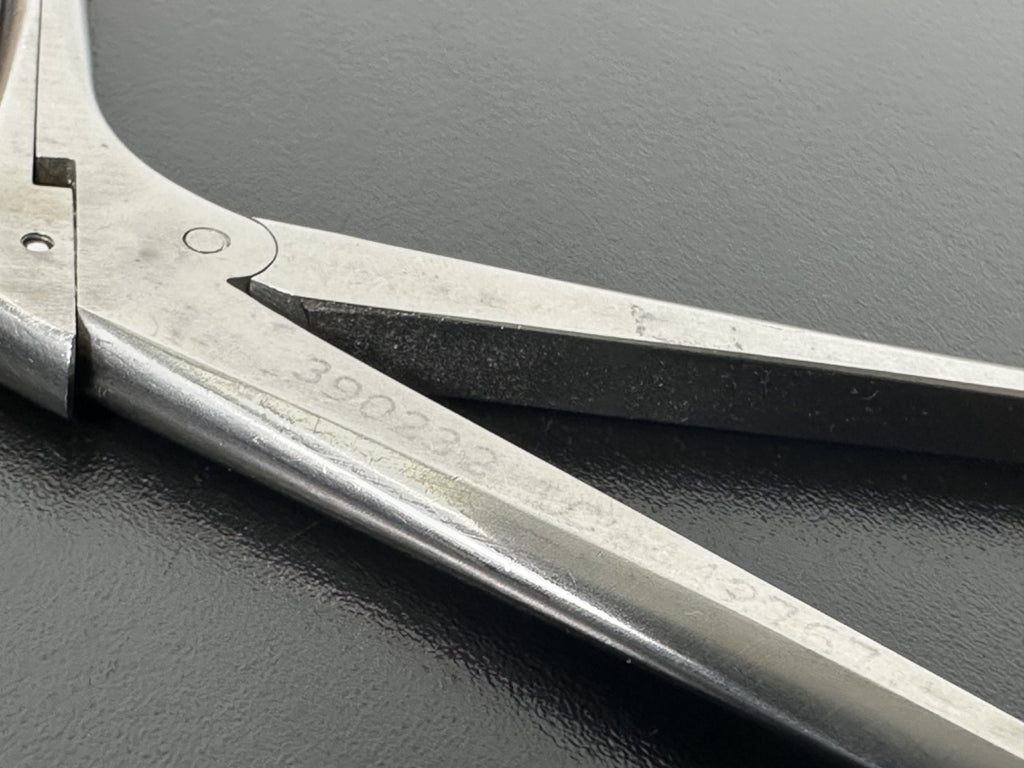 WECK 390283 Stainless Germany Angled Endoscopic Grasping Forceps 825