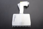 BrandTech Transferpette 12 Channel Manual Pipette 2,5 25uL2