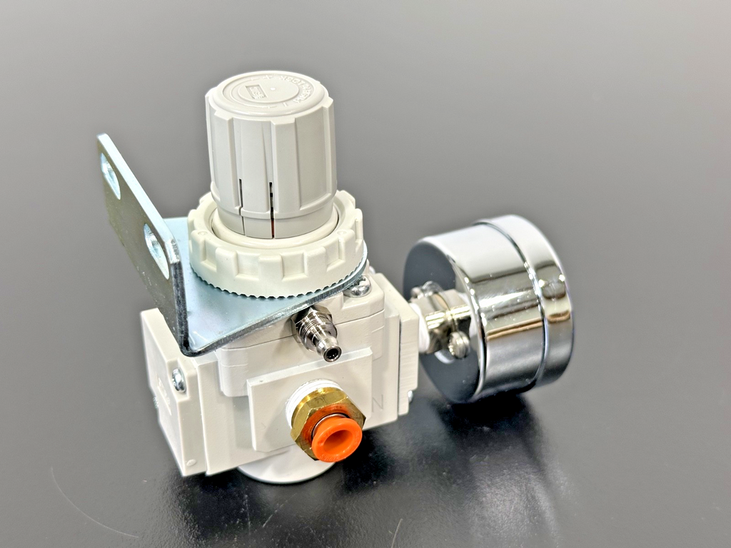 SMC 10 AR20 N02BG Z B Pneumatic Air Pressure Regulator w/ Gauge Used Untested4