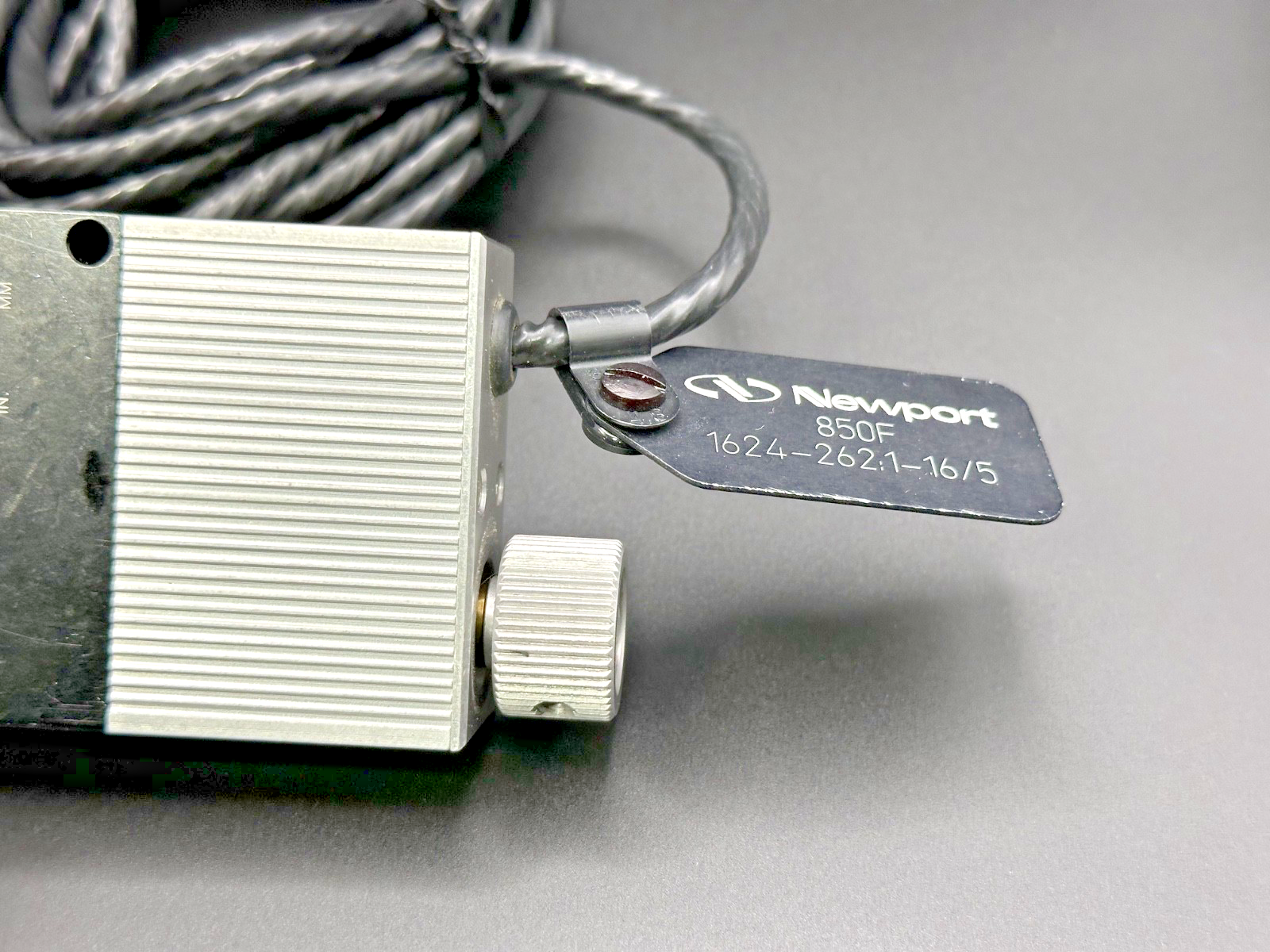 Newport 850F Motorized Precision Linear Actuator 50mm Travel Cable2