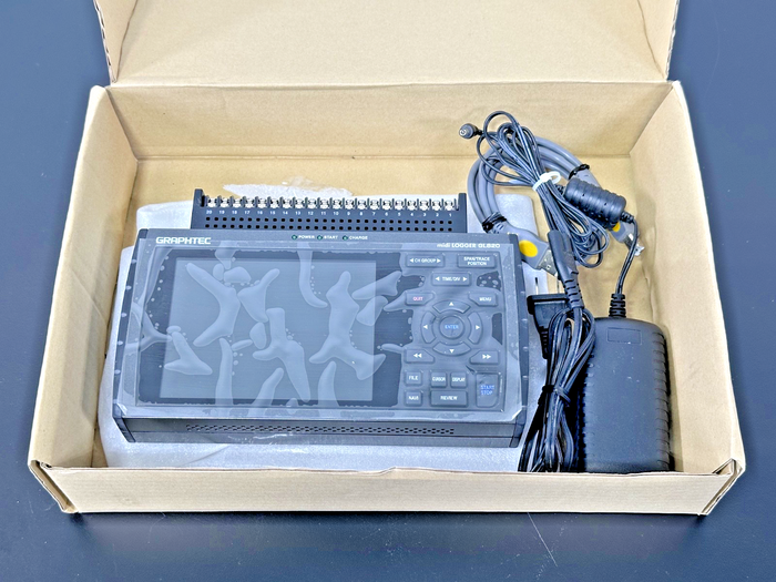 Graphtec GL820 midi LOGGER 20-Channel Data Logger w/ Power Supply | New Open Box