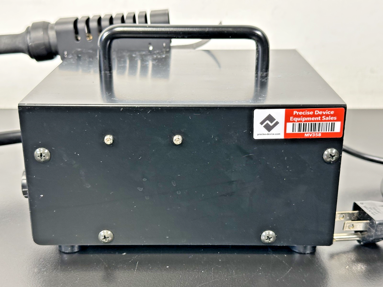 Hakko 851 2 SMD Hot Air Rework Station with 851 Handpiece Working4
