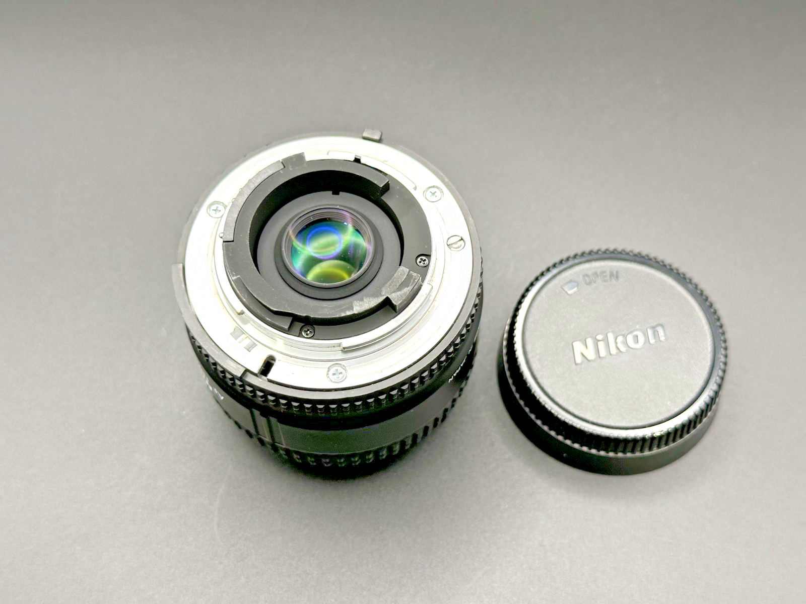 Nikon AF NIKKOR 28mm f/2.8D Camera Lens with Front & Rear Caps3