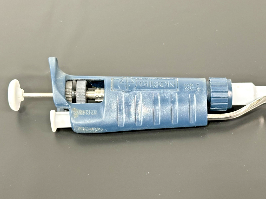 Gilson P20 Adjustable Micropipette 2 20µL Single Channel Pipettor2