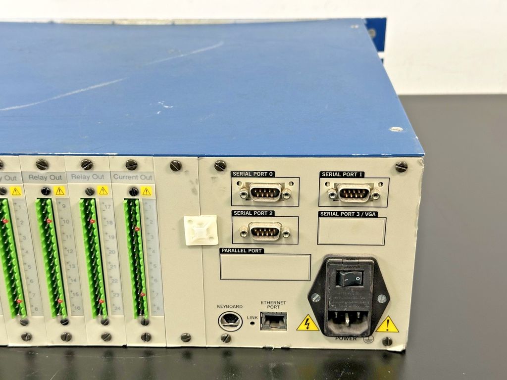 ESC 8832 Environmental Data System Controller Rackmount Powers On5